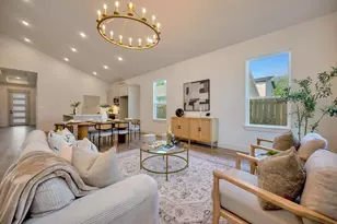 929 E Magnolia Ave, Fort Worth, TX 76104 - Photo 5