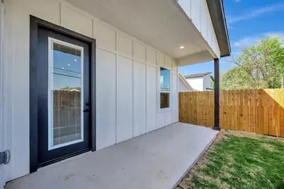 929 E Magnolia Avenue, Fort Worth, TX 76104 - Photo 37