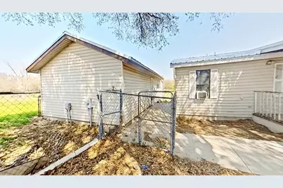3314 Jay Bird Lane, Springtown, TX 76082 - Photo 9