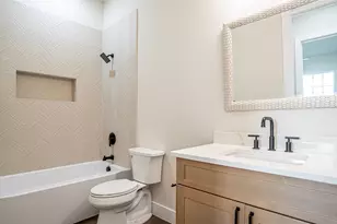 5702 Barkridge Dr, Granbury, TX 76048 - Photo 23