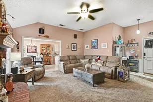 6056 Hillglen Dr, Watauga, TX 76148 - Photo 5