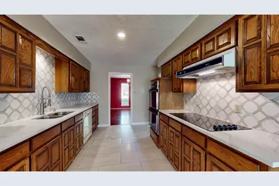 6851 Shorecrest Court, Fort Worth, TX 76132 - Photo 15