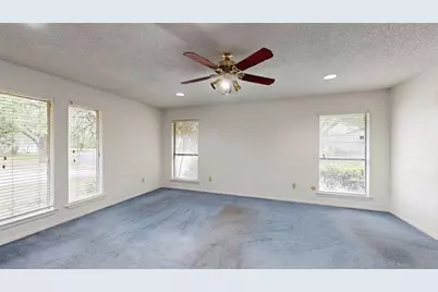6851 Shorecrest Court, Fort Worth, TX 76132 - Photo 17