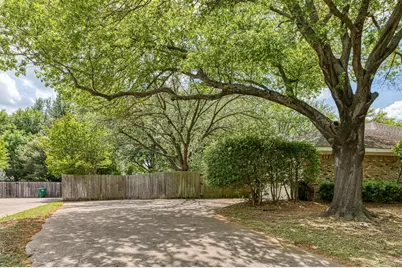 6851 Shorecrest Court, Fort Worth, TX 76132 - Photo 39