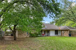 6851 Shorecrest Ct, Fort Worth, TX 76132 - Photo 35