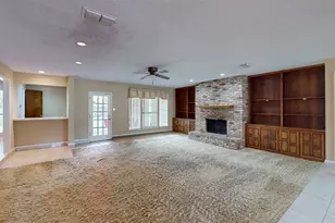 6851 Shorecrest Ct, Fort Worth, TX 76132 - Photo 11