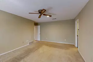 6851 Shorecrest Ct, Fort Worth, TX 76132 - Photo 25