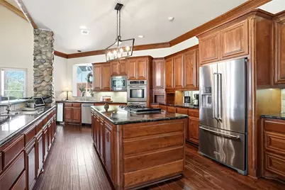 3302 Sweet Gum Lane, Grapevine, TX 76051 - Photo 9