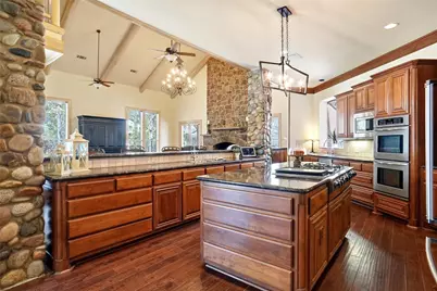 3302 Sweet Gum Lane, Grapevine, TX 76051 - Photo 11