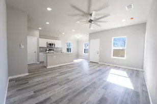 1032 Springview Ln, Mabank, TX 75147 - Photo 3