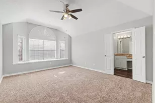 6804 Greenleaf Dr, North Richland Hills, TX 76182 - Photo 9