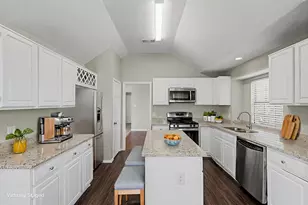 6804 Greenleaf Dr, North Richland Hills, TX 76182 - Photo 7