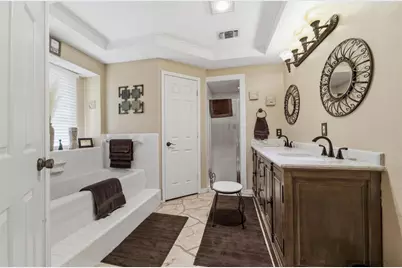 317 Ryan Avenue, Burleson, TX 76028 - Photo 17