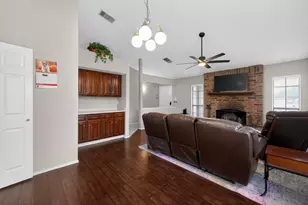 5209 Nocona Ln, Arlington, TX 76018 - Photo 15