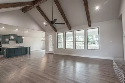 10008 Valley Oak Ct Lane, Springtown, TX 76082 - Photo 5