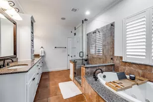 8003 Deer Trail Dr, Dallas, TX 75238 - Photo 27