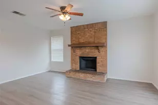 527 Crowley Rd, Arlington, TX 76012 - Photo 9