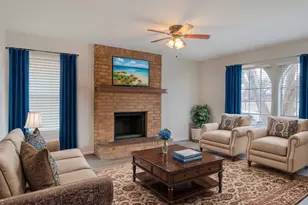527 Crowley Rd, Arlington, TX 76012 - Photo 7