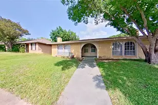 527 Crowley Rd, Arlington, TX 76012 - Photo 5