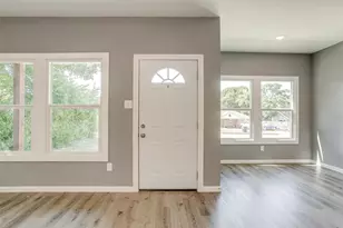 1117 E Cantey St, Fort Worth, TX 76104 - Photo 3