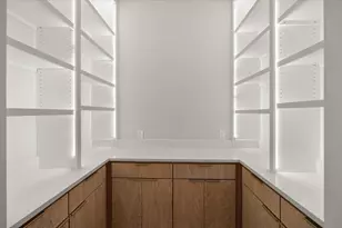 1532 Laguna N, Pelican Bay, TX 76020 - Photo 17