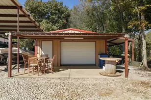 595 Navajo Rd, Whitesboro, TX 76273 - Photo 3