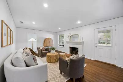 9262 Forest Hills Boulevard, Dallas, TX 75218 - Photo 5