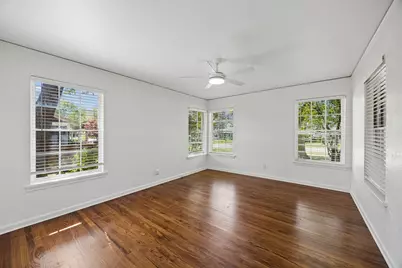 9262 Forest Hills Boulevard, Dallas, TX 75218 - Photo 25