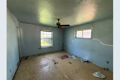 1546 Oakbrook Street, Lancaster, TX 75134 - Photo 13