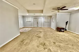 303 N Caesar St, Ennis, TX 75119 - Photo 21