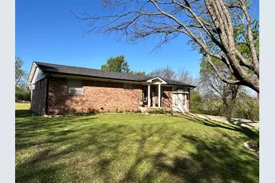 303 N Caesar Street, Ennis, TX 75119 - Photo 3