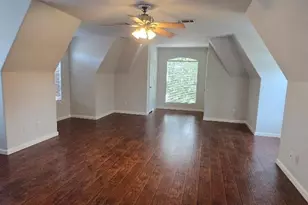 7410 Woodsprings Dr, Garland, TX 75044 - Photo 5
