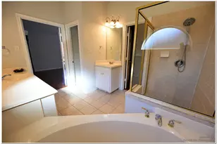 7410 Woodsprings Dr, Garland, TX 75044 - Photo 17