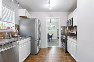 1305 W Grauwyler Rd, Irving, TX 75061 - Photo 9