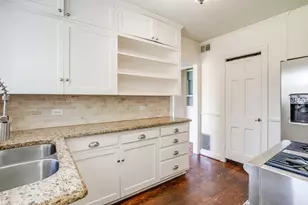 4328 Calmont Ave, Fort Worth, TX 76107 - Photo 11