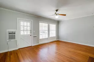 4328 Calmont Ave, Fort Worth, TX 76107 - Photo 5