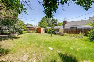 4328 Calmont Ave, Fort Worth, TX 76107 - Photo 17