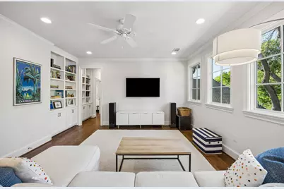 6717 Meadow Lake Avenue, Dallas, TX 75214 - Photo 31