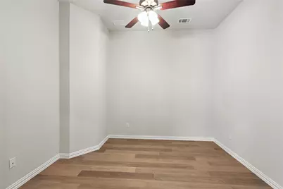 921 Alberta Spruce Road, Justin, TX 76247 - Photo 17