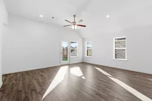 921 Alberta Spruce Rd, Justin, TX 76247 - Photo 13