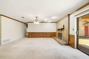 695 20th St NE, Paris, TX 75460 - Photo 5