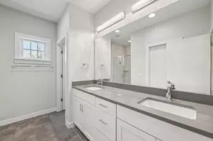656 Bishop Heights Ln, Dallas, TX 75208 - Photo 15
