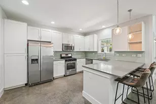 656 Bishop Heights Ln, Dallas, TX 75208 - Photo 7