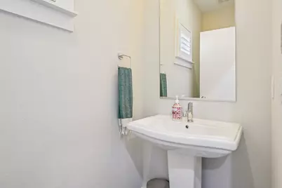 656 Bishop Heights Lane, Dallas, TX 75208 - Photo 11