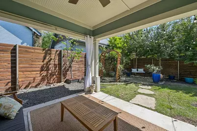 656 Bishop Heights Lane, Dallas, TX 75208 - Photo 23