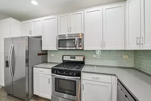 656 Bishop Heights Ln, Dallas, TX 75208 - Photo 9