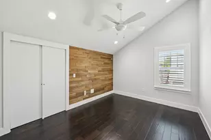 656 Bishop Heights Ln, Dallas, TX 75208 - Photo 17
