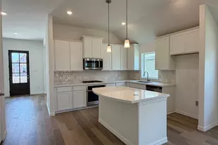 949 Schuberts Rd, Fort Worth, TX 76247 - Photo 7
