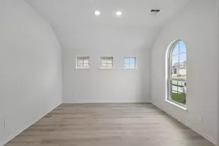 949 Schuberts Rd, Fort Worth, TX 76247 - Photo 13