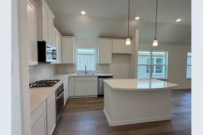 949 Schuberts Road, Fort Worth, TX 76247 - Photo 5